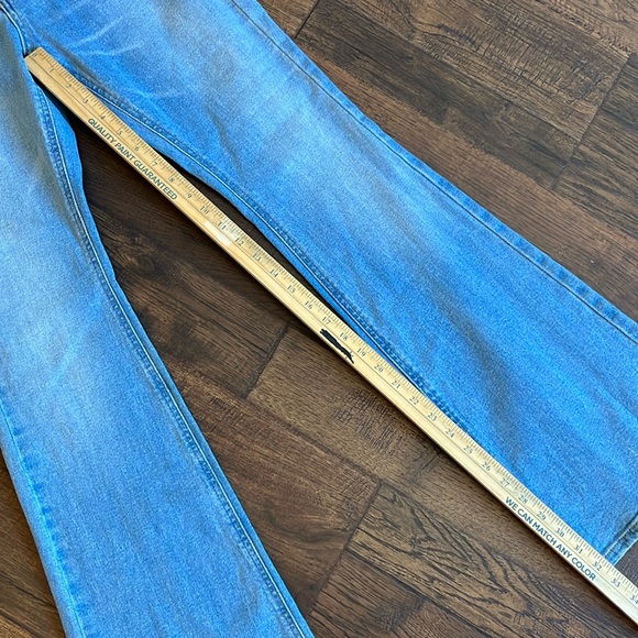 Forever 21 Mid-Rise Slim Fit Studded Angel Wing Flare Leg Jeans Size 27 - Picture 11 of 16